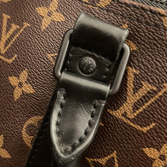 Louis Vuitton Keepall Bandouliere Bag - Picture 12 of 16